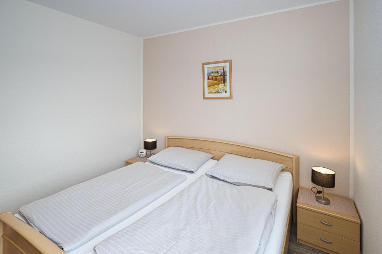 Neptun 10, 1 * Cuxhaven